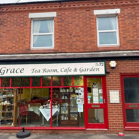 Grace Stays Ellesmere Port Esterno foto